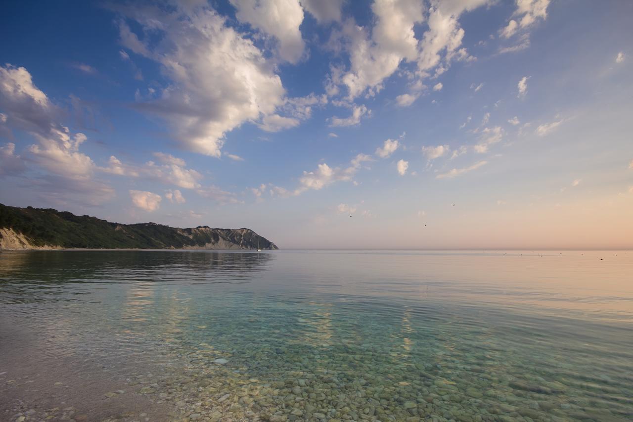 Seebay Hotel Ancona Esterno foto